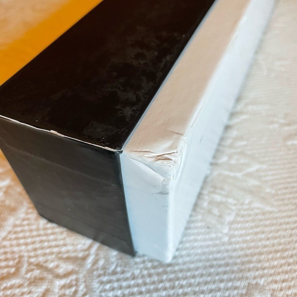 Chanel box (empty) - Picture 8 of 11